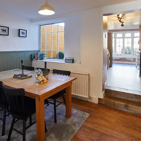 Holiday home Host & - The Snug Skelton (North Yorkshire)