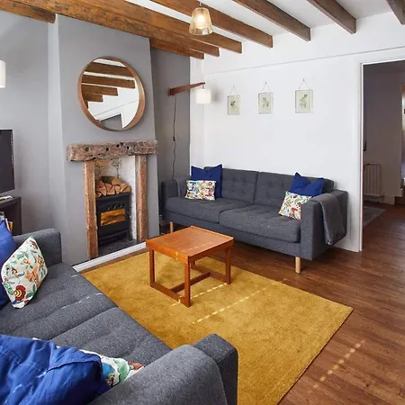 Host & - The Snug Skelton (North Yorkshire)